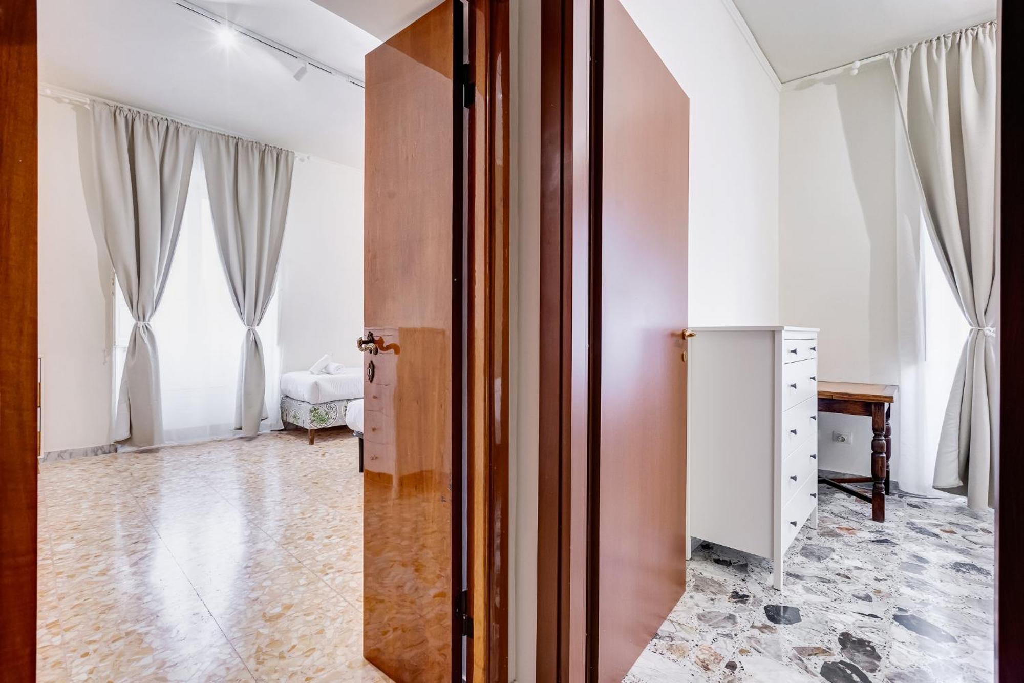 Vivilo Collection - San Vito View Apartment - 3 Bdr 2 Baths Рим Екстериор снимка