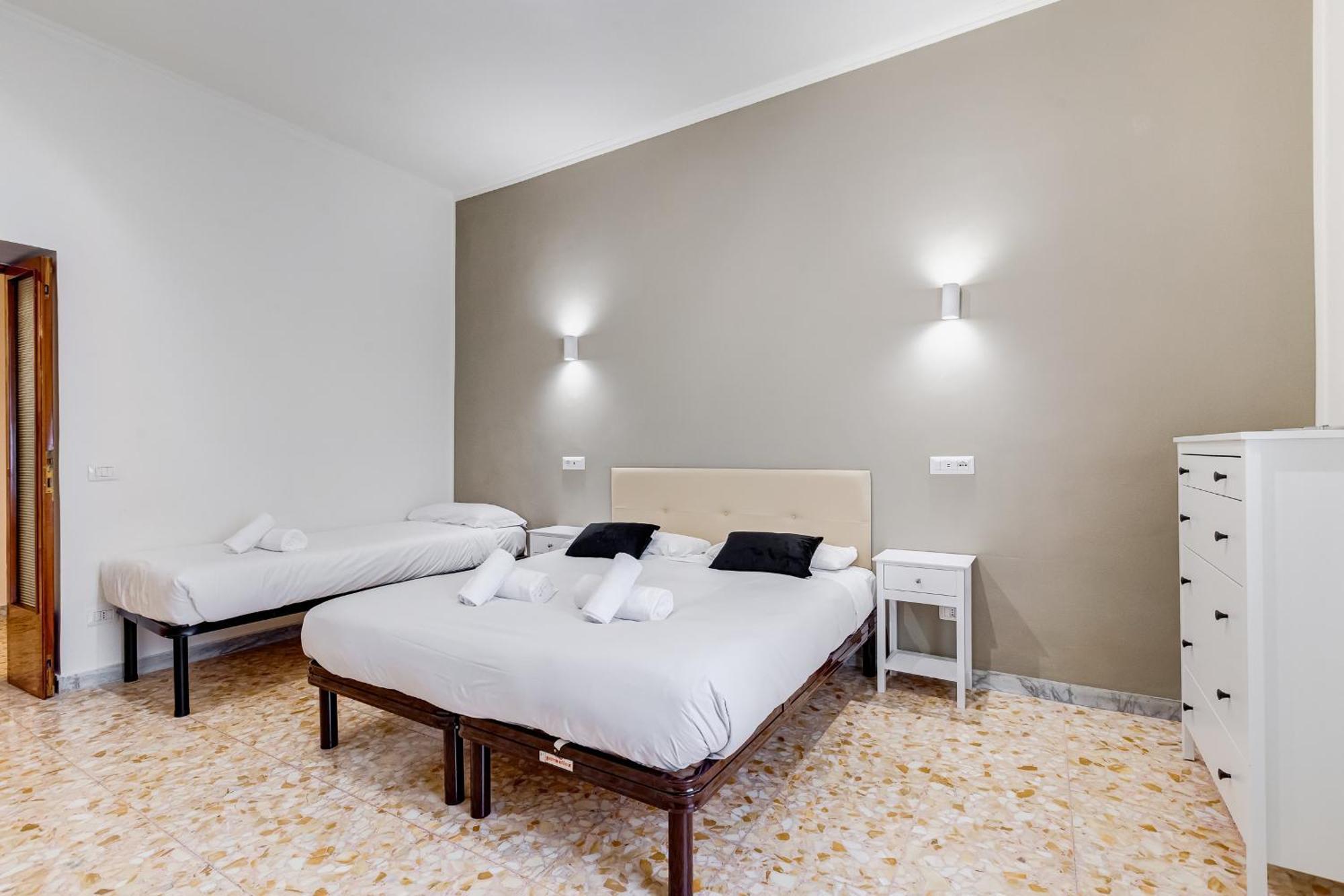 Vivilo Collection - San Vito View Apartment - 3 Bdr 2 Baths Рим Екстериор снимка