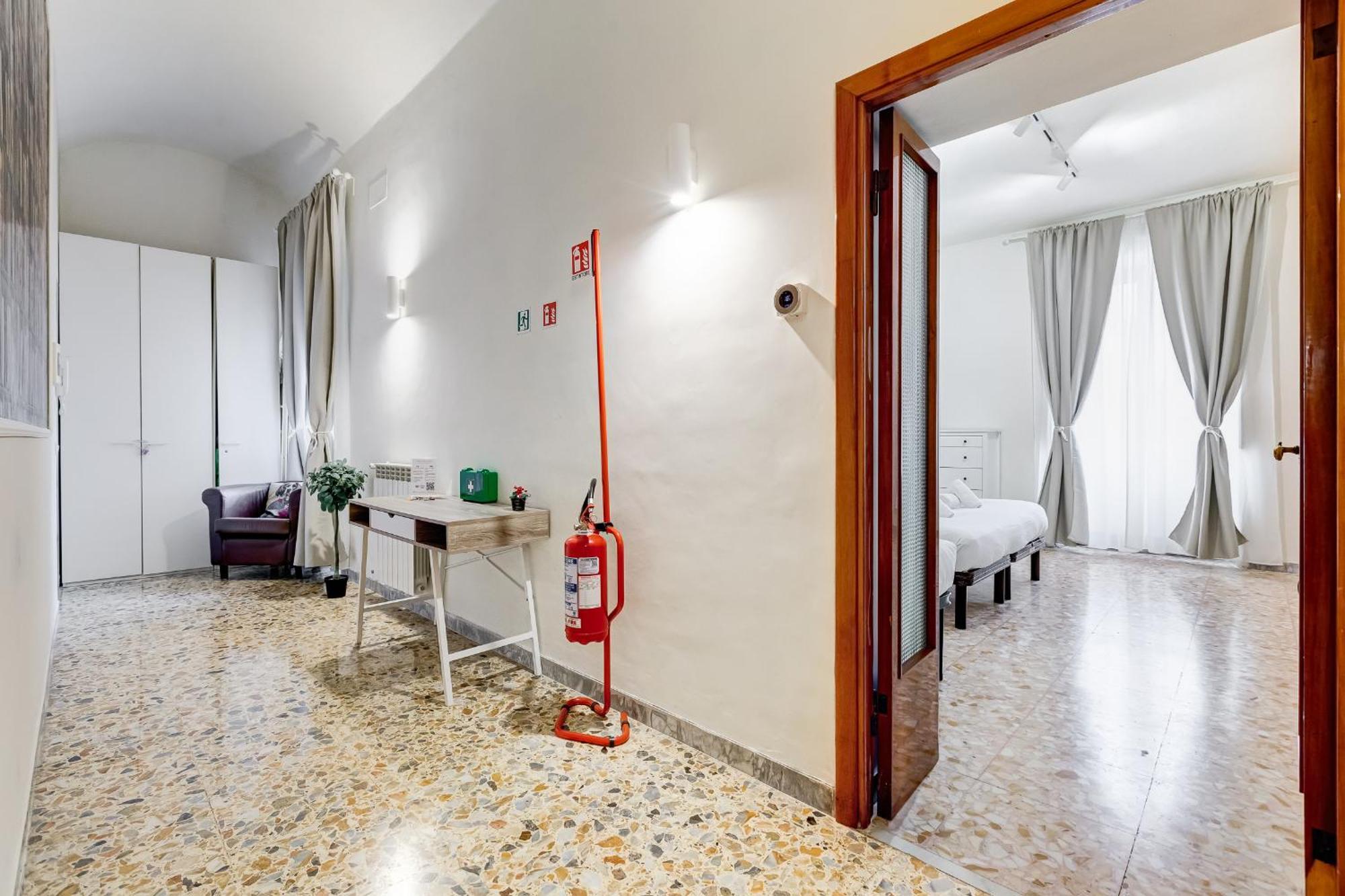 Vivilo Collection - San Vito View Apartment - 3 Bdr 2 Baths Рим Екстериор снимка