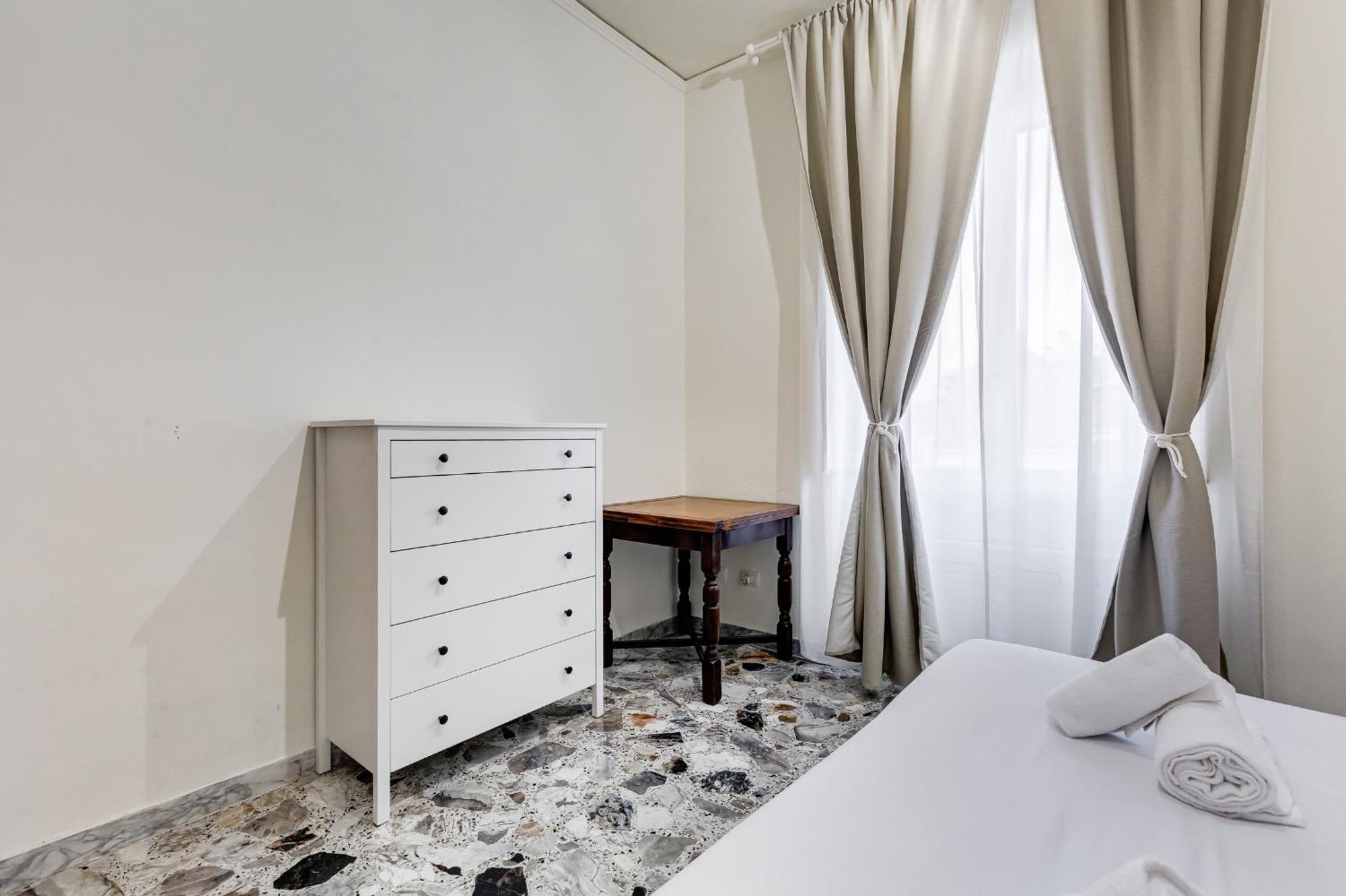 Vivilo Collection - San Vito View Apartment - 3 Bdr 2 Baths Рим Екстериор снимка