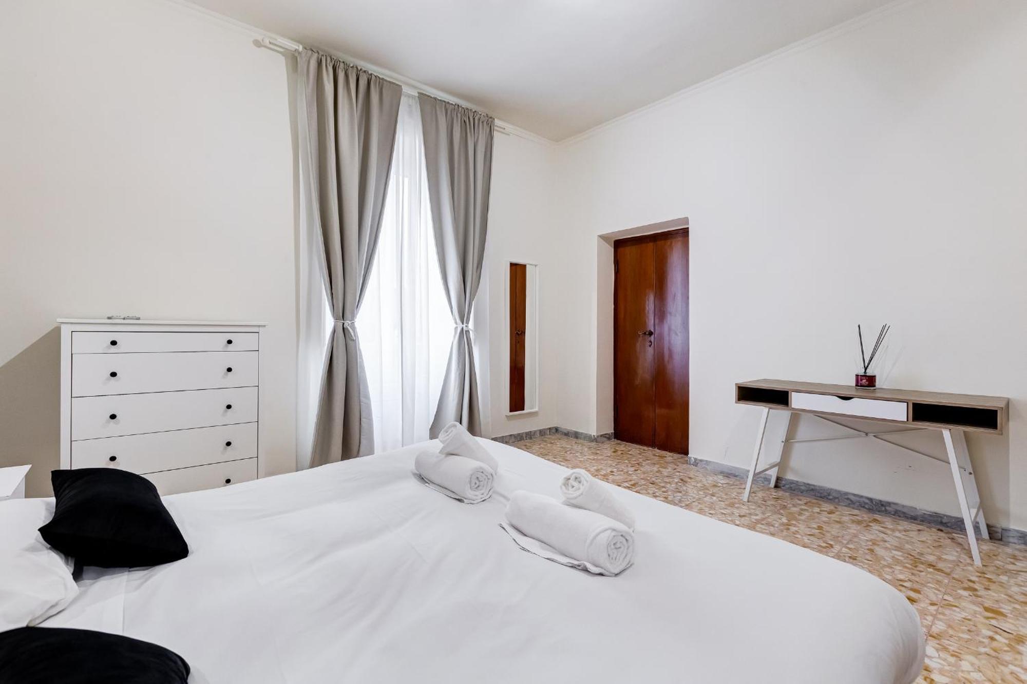 Vivilo Collection - San Vito View Apartment - 3 Bdr 2 Baths Рим Екстериор снимка