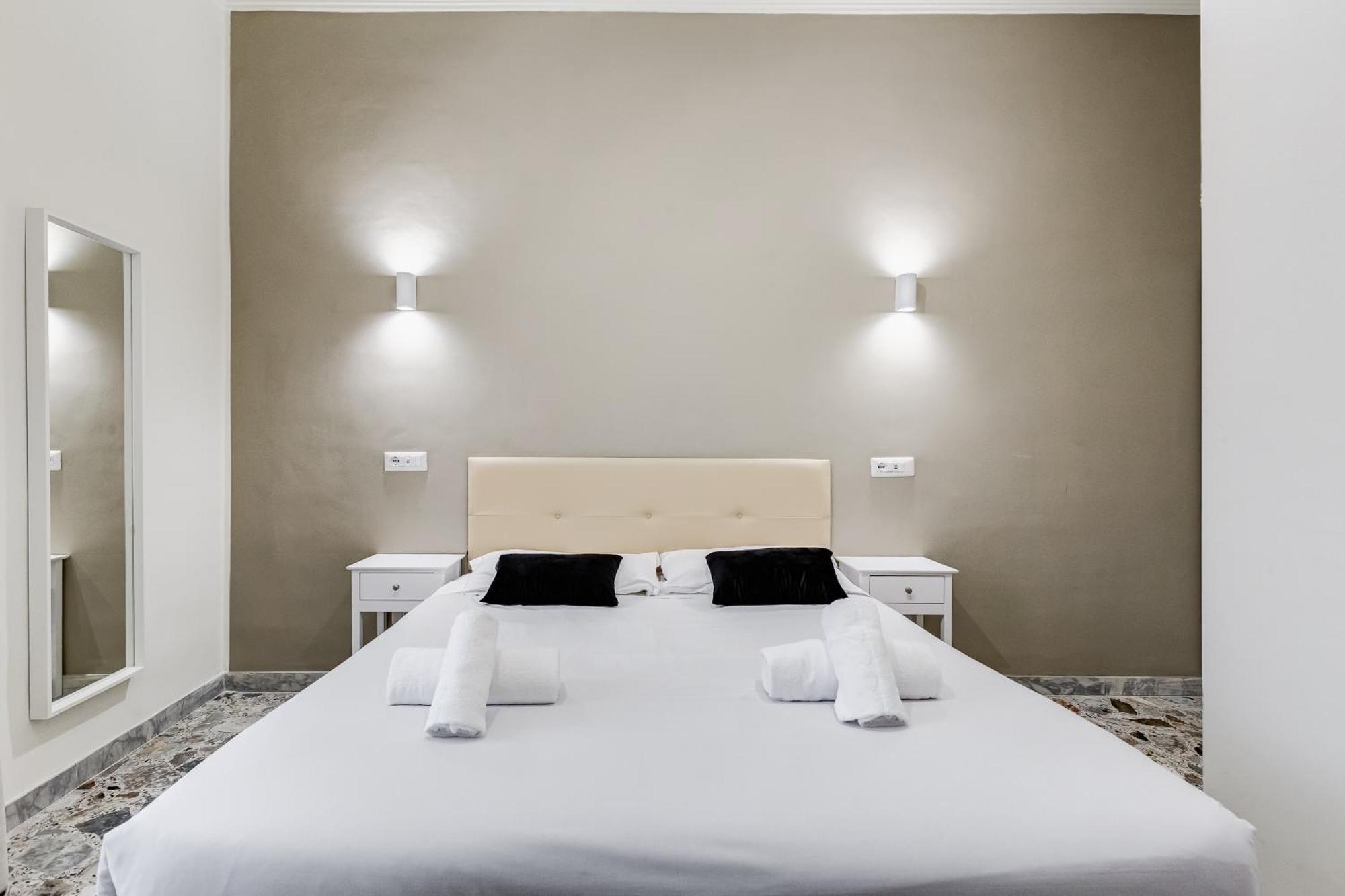 Vivilo Collection - San Vito View Apartment - 3 Bdr 2 Baths Рим Екстериор снимка